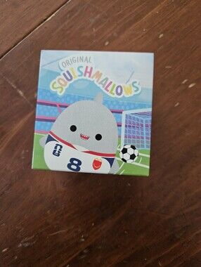Squishmallows Fifa Gordon